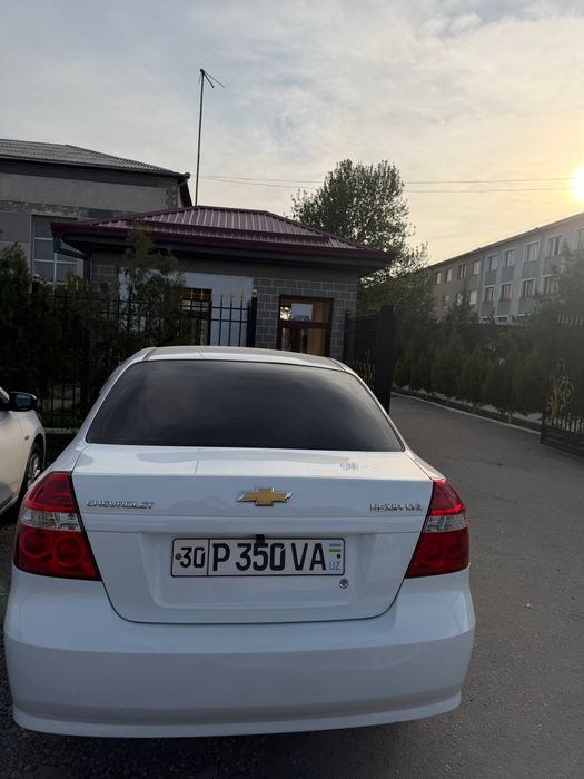 Nexia 2017 йил яхши состаянияда.