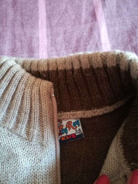 Джинсы, кофты в отличном состоянии