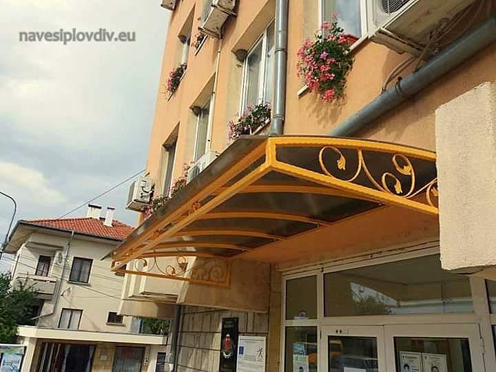 Навеси от плътен и каналчест поликарбонат. Изработка и монтаж.