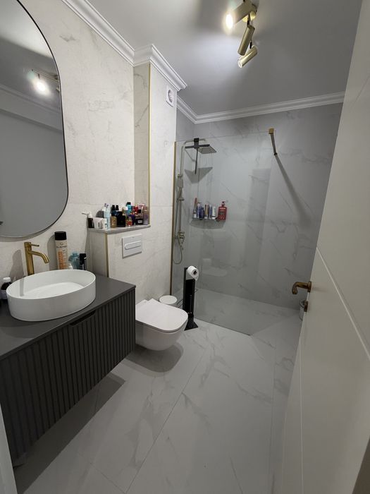 Apartament 2 camere zona Turnisor cu parcare subterana