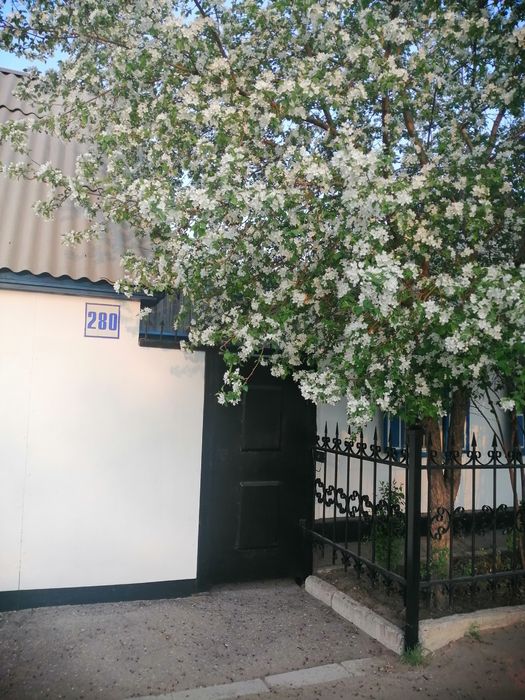 Продам дом. Удобно под бизнес.Проспект Назарбаева 280