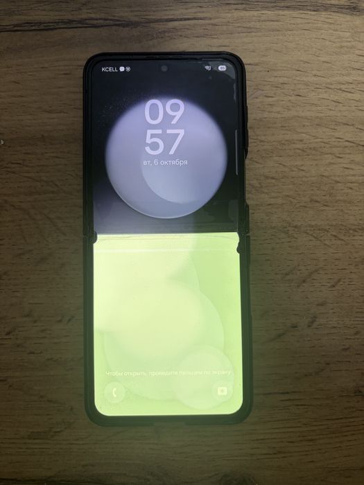 Продам самсунг Z flip 5