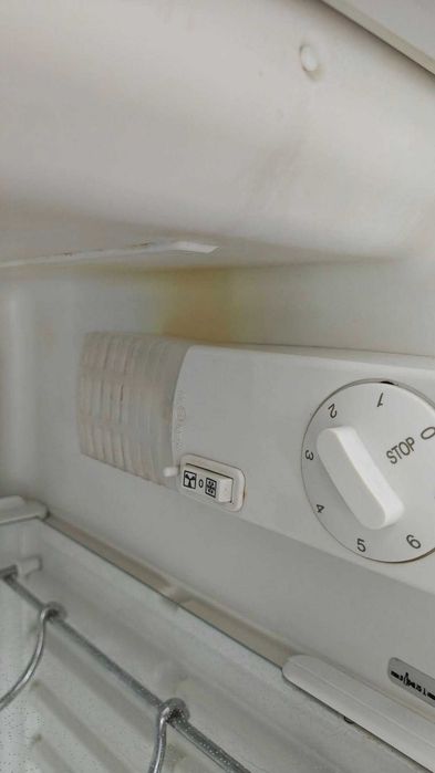 Истински ретро хладилник SMEG в черен цвят