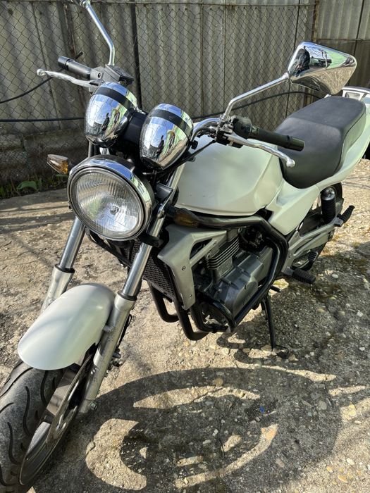 Motocicleta Kawasaki ER5 (permis A2)
