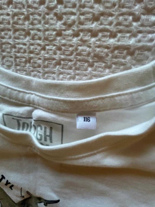 Bluza C&A cu imprimeu cauciucat - copii