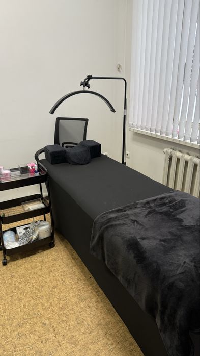 Продам подушку для наращивания для клиента