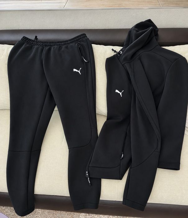 Анцунг PUMA запазен и много удобен,размер М.