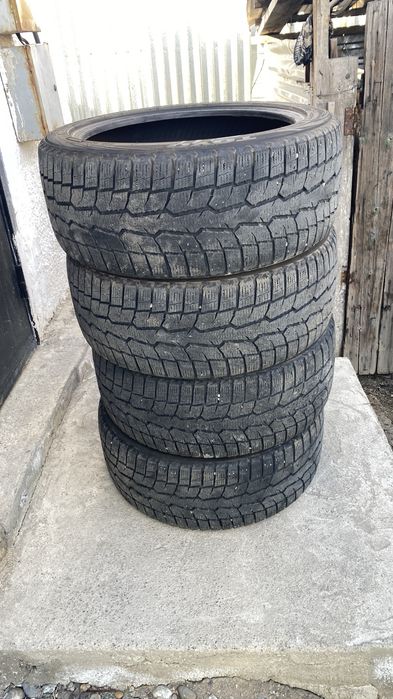 Продам летний  шины