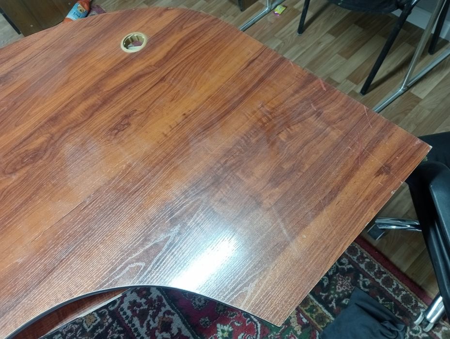 Офисный стул, очень качественно