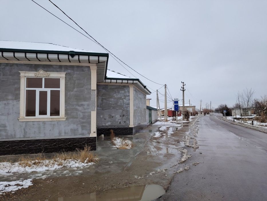 7 sotixli Xovli sotiladi