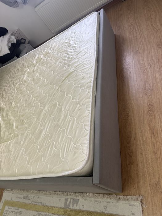 Продам двухспальную кровать