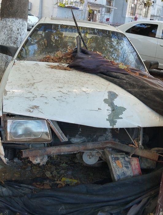 Audi 100, òzimizni moshina, qancha berolisiz kelishamiz