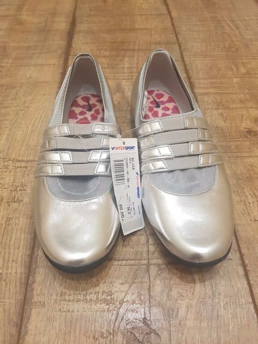 Дамски маратонки Nike