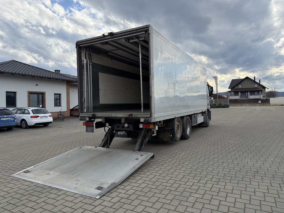 Mercedes-Benz Actros 2541 Frigoblock + Lift