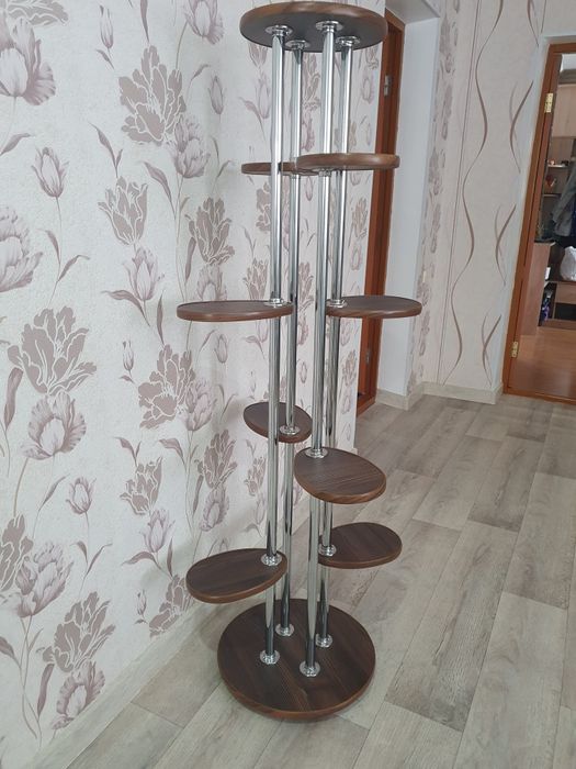 Цветочная подставка