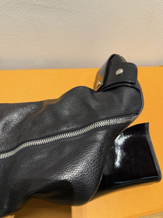 Продавам оригинални ботуши Louis Vuitton