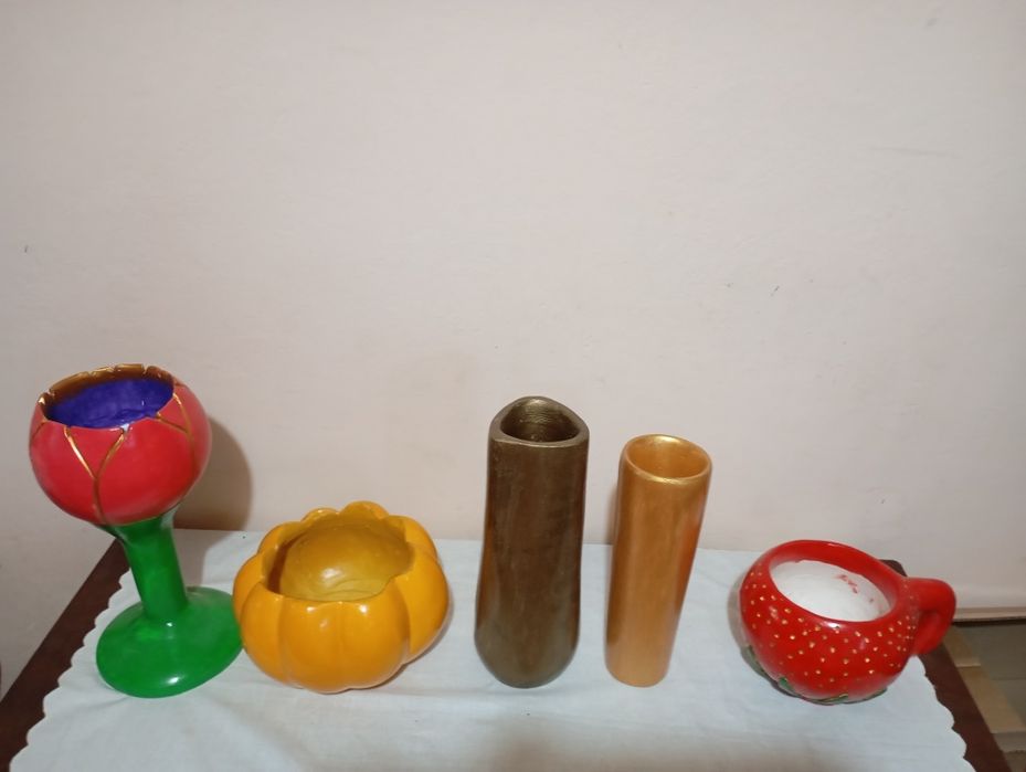 Декор для домашних горшочных цветов.