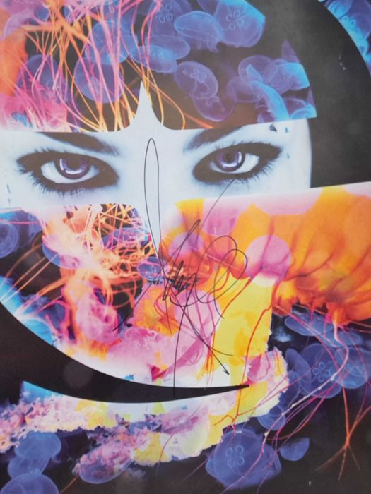 Ексклузивен Evanescence плакат с автограф от Amy Lee