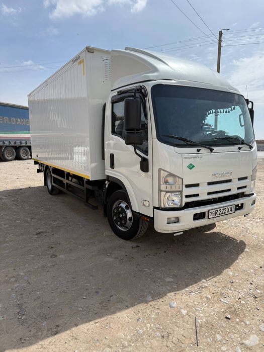 Isuzu  sng 2025 yil