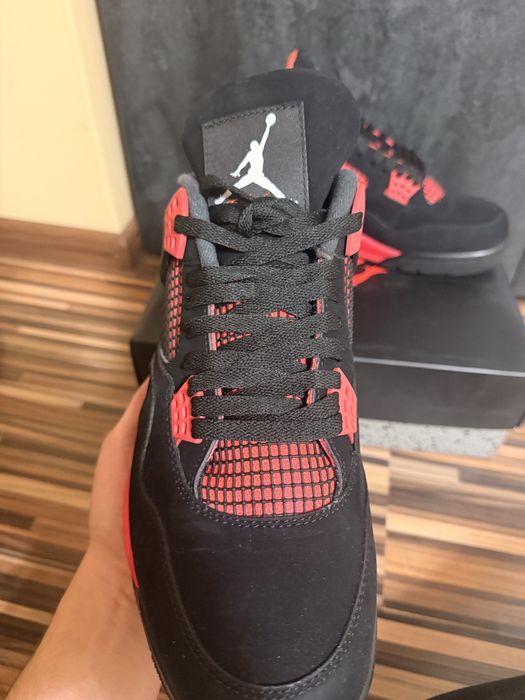 Jordan 4 Red Thunder