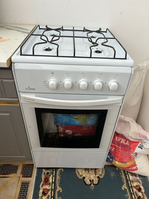 Продам газовую плиту