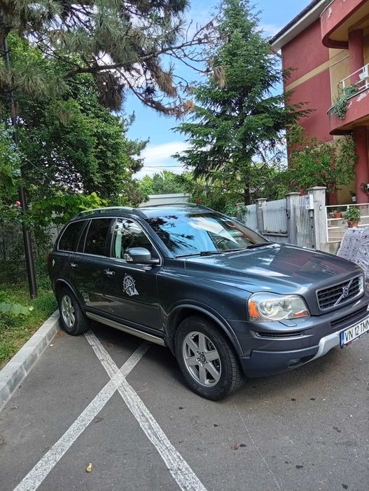 Vând Volvo XC90