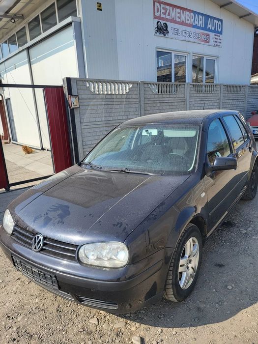 Dezmembram Volkswagen Golf 4 Capota/Bara fata/Usa fata/Usa spate/Stop
