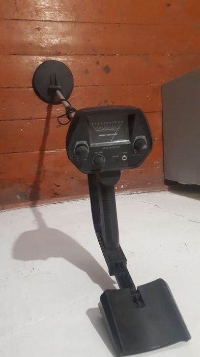 Продам металлоискатель