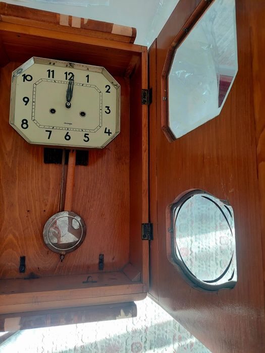 Продам часы  советские с боем.