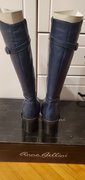 Продавам дамски ботуши