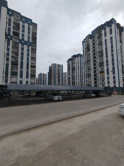 Продается 3-комнатная квартира в Яшнабадском р-не, мас. Олмос.