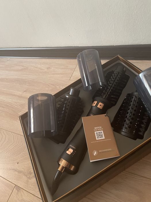 Продам фен-щетку Rowenta Ultimate