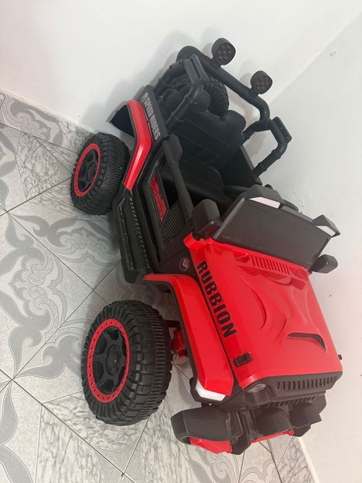 Masina jeep +Atv copii