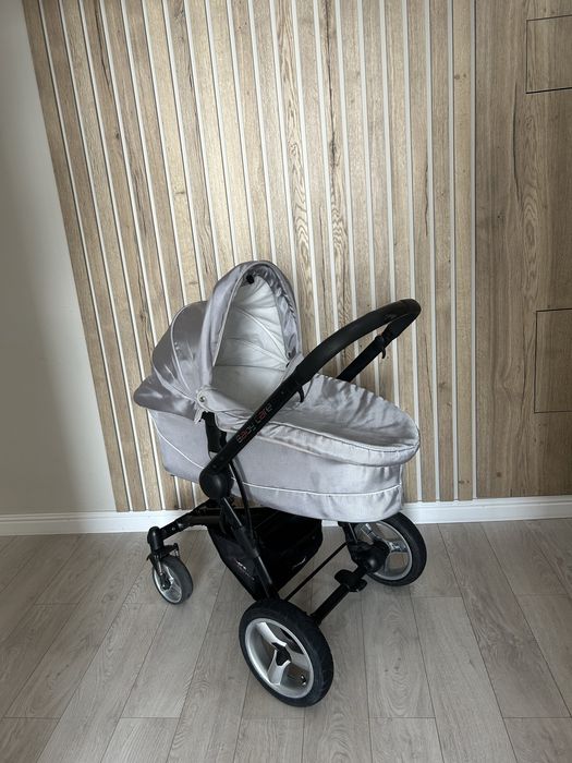 Продам коляску