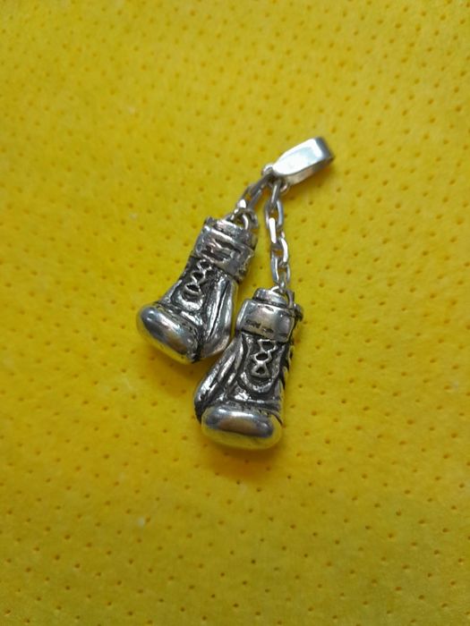 Продаётся подвеска серебро
