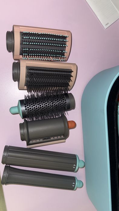 Dyson airwrap nou