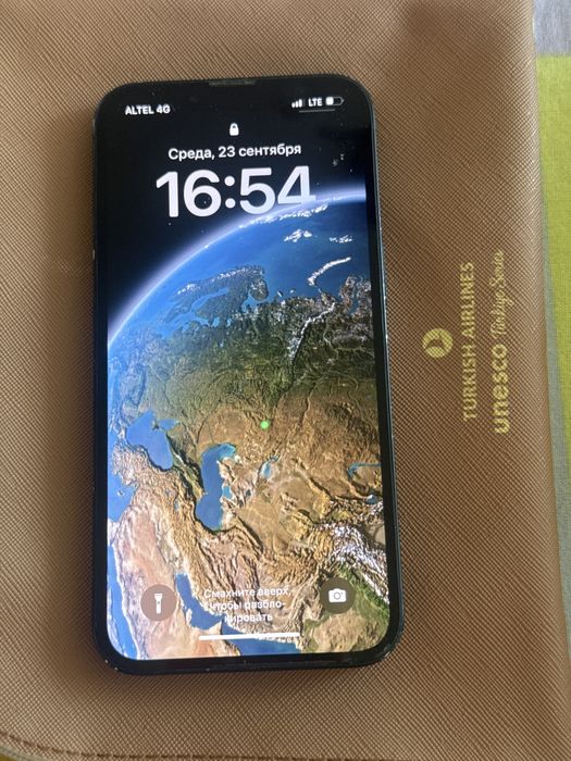 Продам 13 iphone 128 ГБ