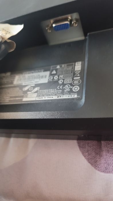 Монитор Dell 19.5"