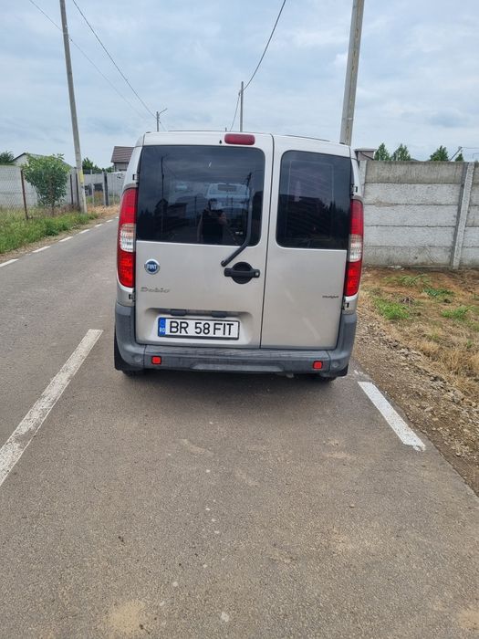 Fiat Doblo 7 locuri