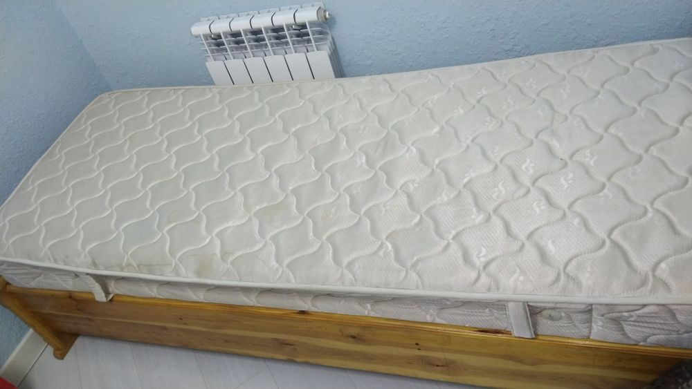 Отличная кровать из дерева