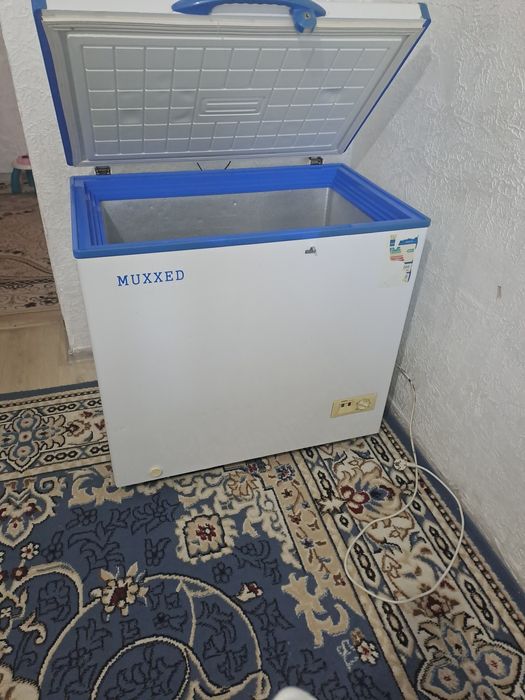Продам морозильник