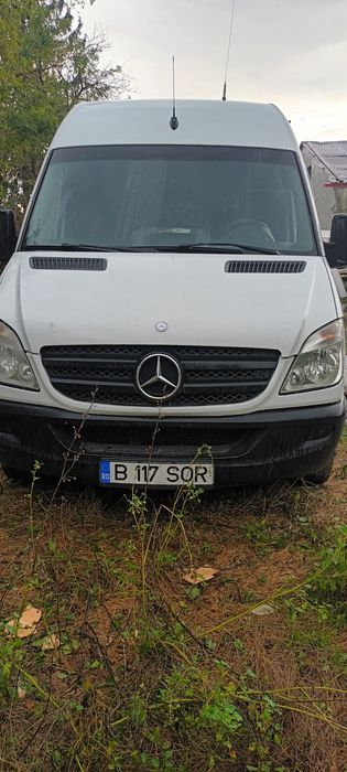Vând Mercedes Sprinter