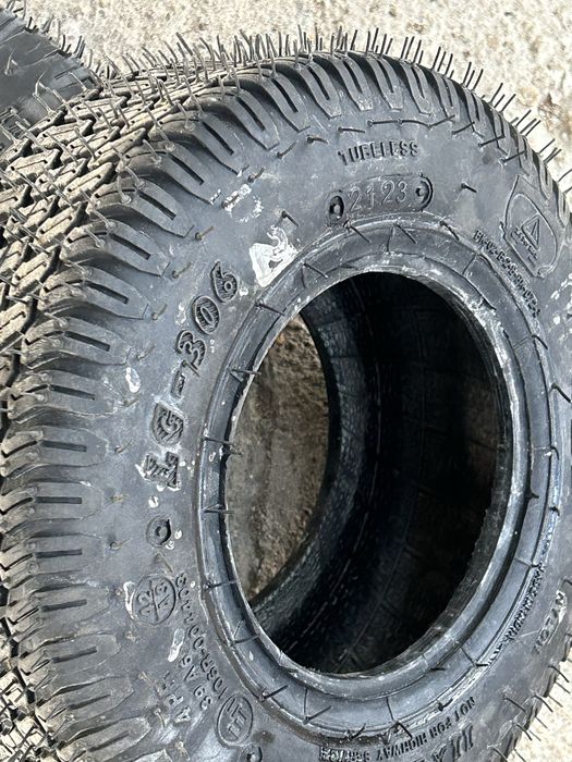 Гуми за инвалиден скутер