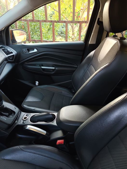 Ford Kuga automat