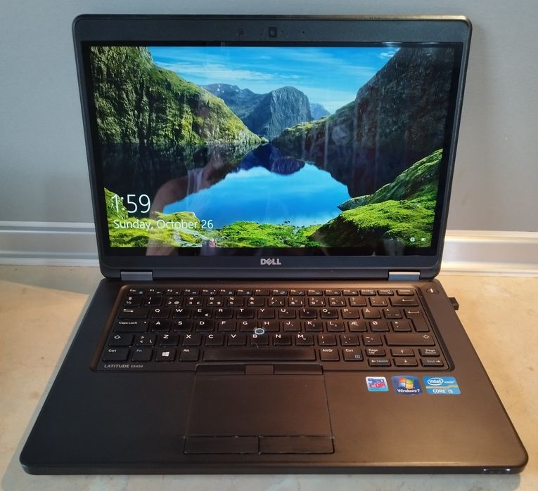 Продавам Лаптоп DELL.