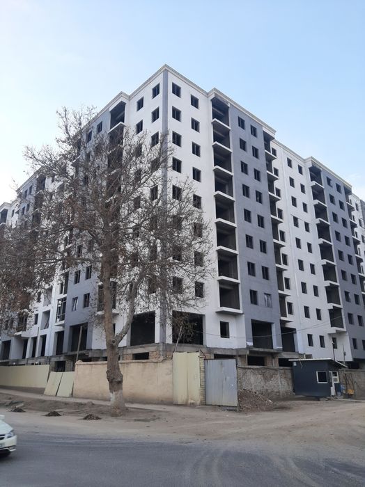 Kvartira sotiladi. Uzimniki.