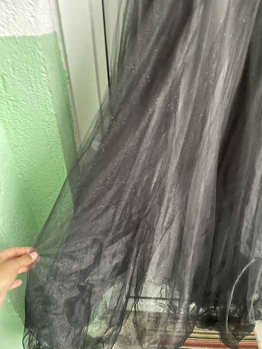 Продавам бална рокля