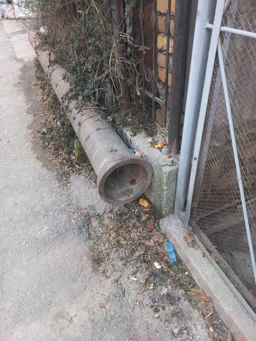 Продам Чугунные трубы диаметром 300 ми длиной 5 метров толщина 15 мм