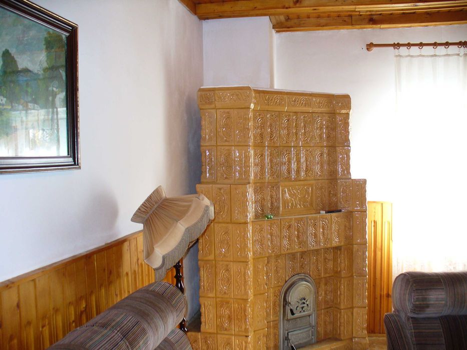 Casă de vânzare VALEA DOFTANEI– 158 mp, curte 380 mp, garaj, mobilată