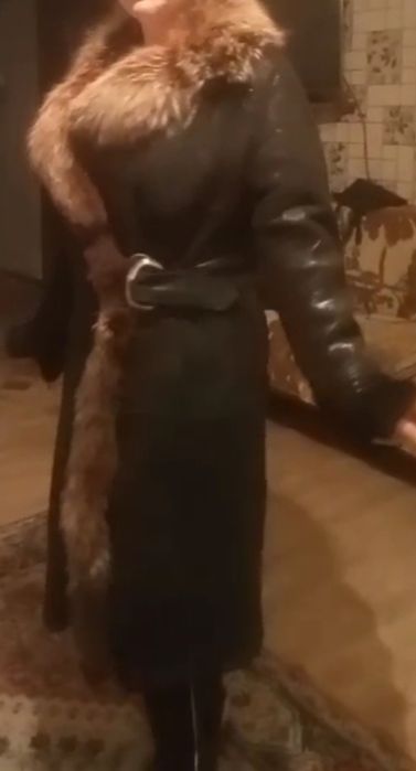 Продам пальто р. 46